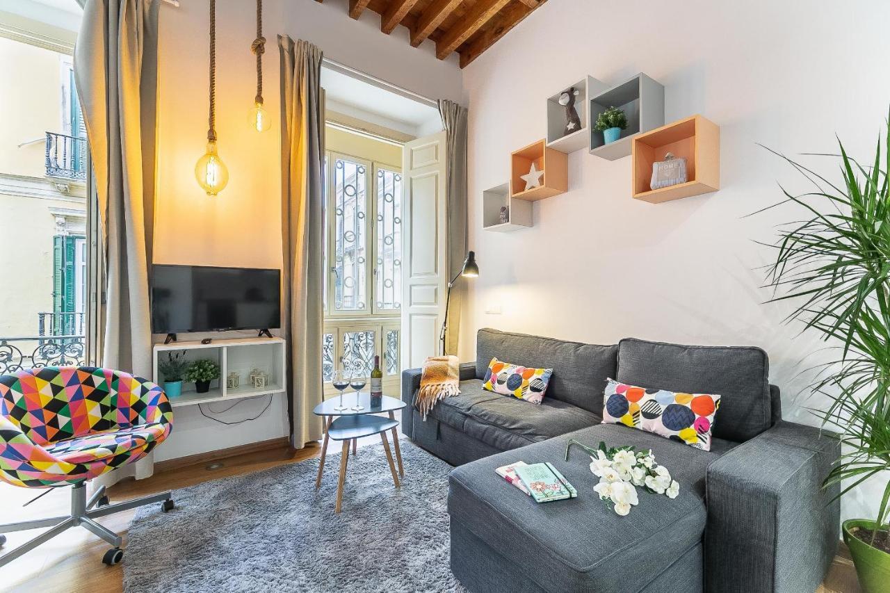 Larios Deluxe Studio Málaga Exteriör bild