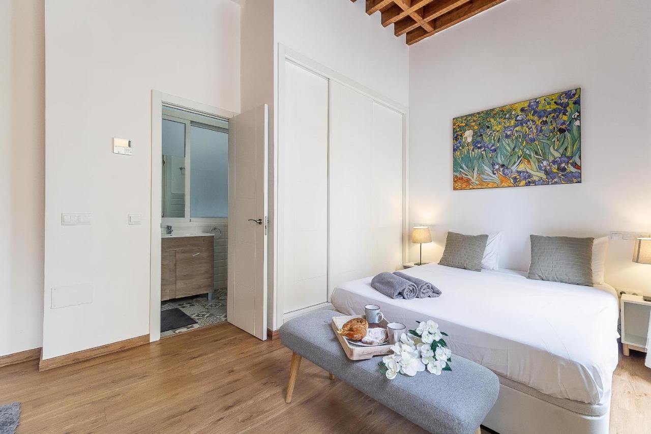 Larios Deluxe Studio Málaga Exteriör bild