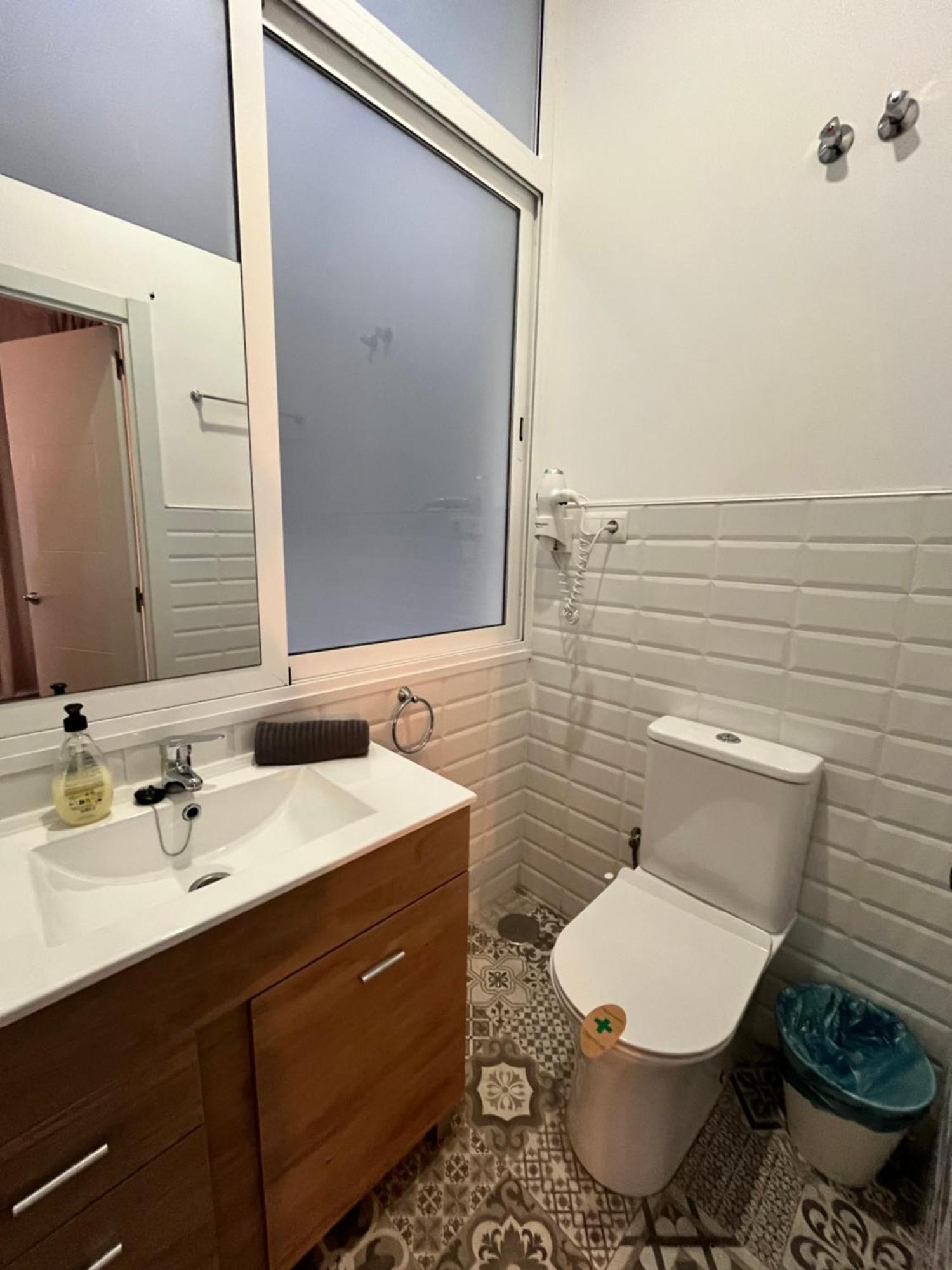 Larios Deluxe Studio Málaga Exteriör bild