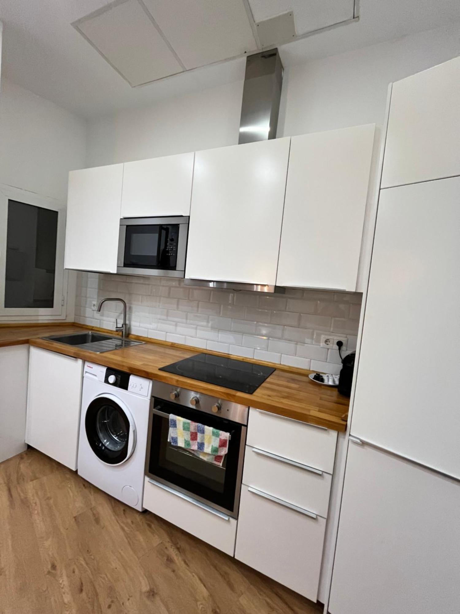 Larios Deluxe Studio Málaga Exteriör bild